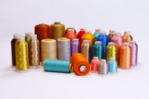 WHAT MACHINE EMBROIDERY THREAD SHOULD I BUY AND USE